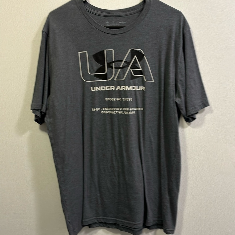 Under Armour loose fit large t-shirt